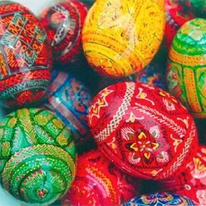 Крашеные яйца — один из главных символов католической и православной Пасхи