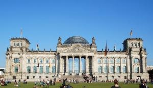 одно из достопримечательностей Германии- Reichstagsgebaude
