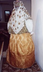 Каргопольский народный костюм.Пачовая пара:юбка и телогрейка. Золотный плат.