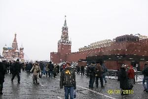 Я возле кремлёвских курантов.